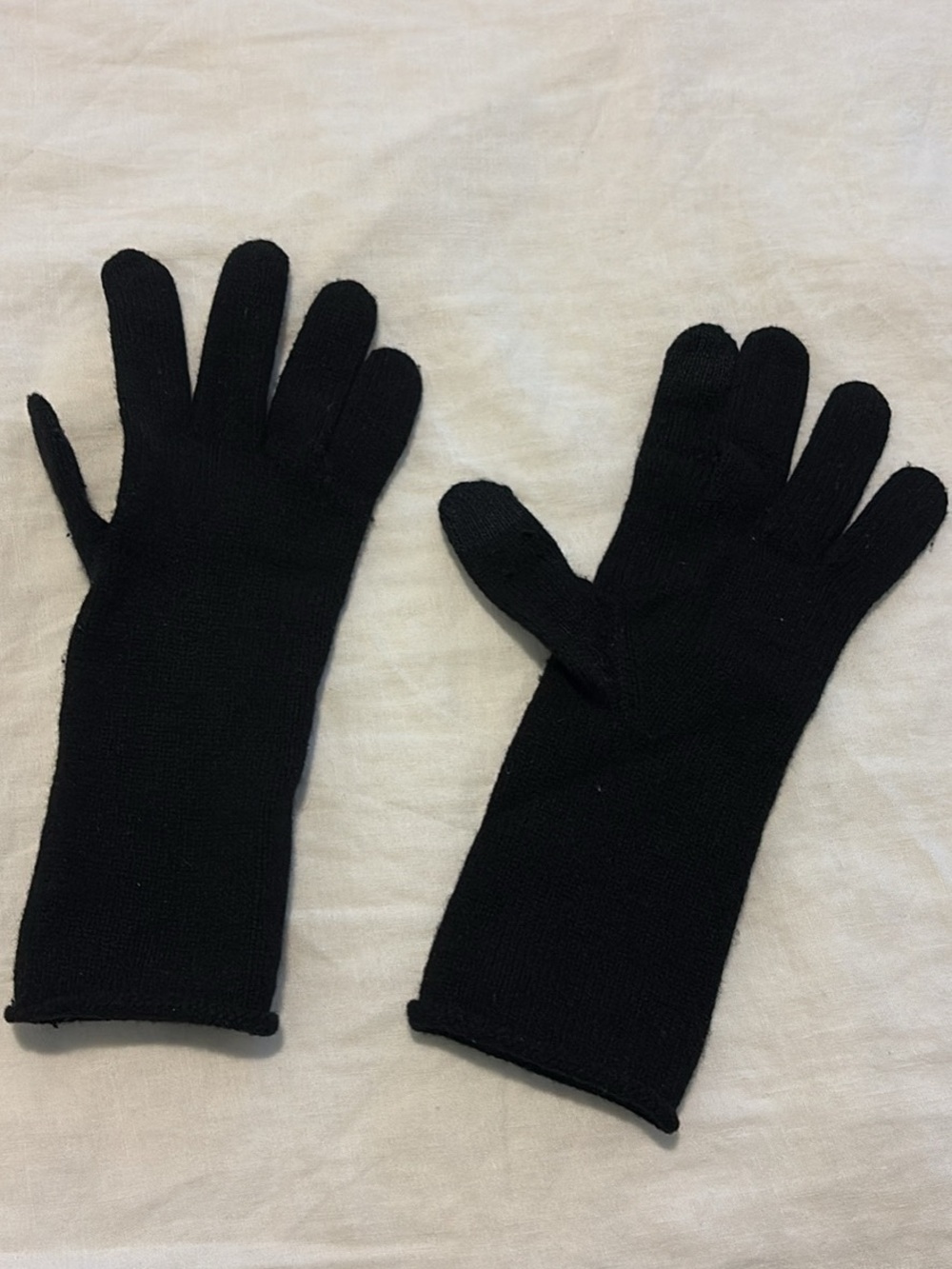 Women’s Classic Black Knit Gloves - Warm Winter Accessory
